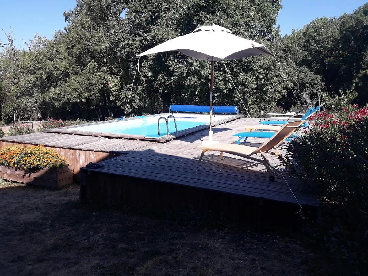 Casa de Férias Gites De Combelcau, Le Pigeonnier Flaugnac